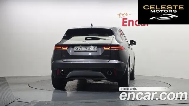 JAGUAR E-PACE P250 SE 2018 — photo 4 sur 20