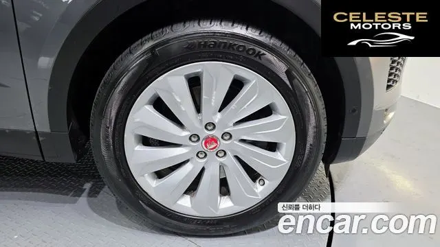 JAGUAR E-PACE P250 SE 2018 — photo 5 sur 20