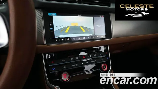 JAGUAR XF (X260) 25t 2018 — photo 15 sur 20