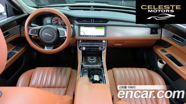 JAGUAR XF (X260) 25t 2018 — photo 7 sur 20