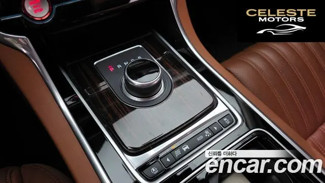 JAGUAR XF (X260) 25t 2018 — photo 9 sur 20