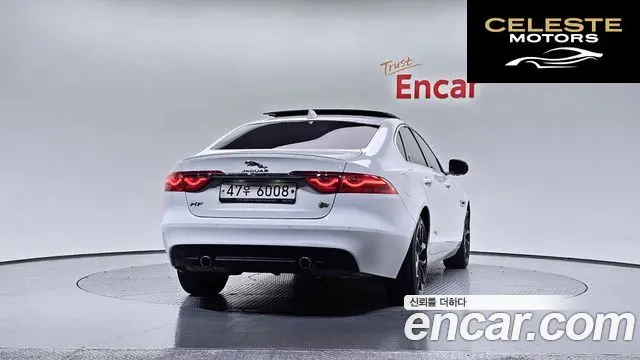 JAGUAR XF (X260) 25t 2018 — photo 4 sur 20