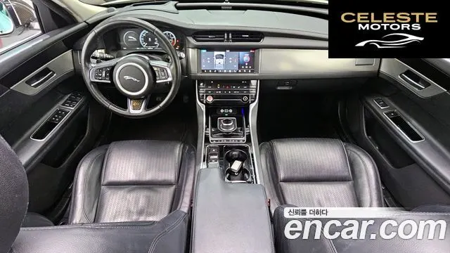 JAGUAR XF (X260) 25t 2018 — photo 7 sur 20