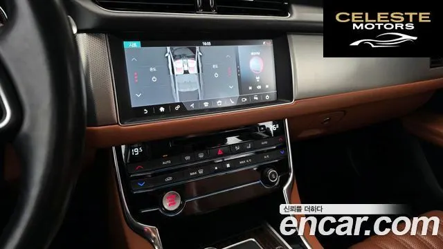 JAGUAR XF (X260) 20d 2017 — photo 14 sur 20