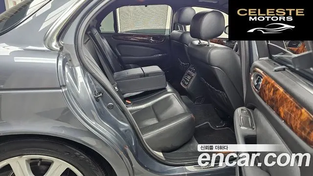 JAGUAR XJ-8 3.5 2005 — photo 12 sur 20