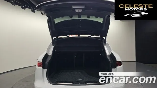 JAGUAR F-PACE D200 S 2021 — photo 20 sur 20
