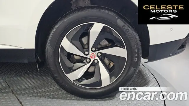 JAGUAR F-PACE D200 S 2021 — photo 5 sur 20