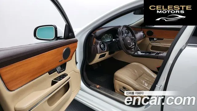 JAGUAR All New XJ 2.0 Luxury LWB 2013 — photo 10 sur 20