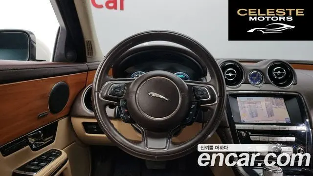 JAGUAR All New XJ 2.0 Luxury LWB 2013 — photo 13 sur 20