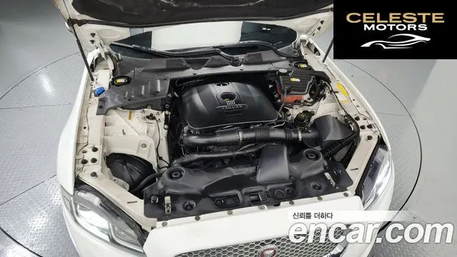JAGUAR All New XJ 2.0 Luxury LWB 2013 — photo 6 sur 20