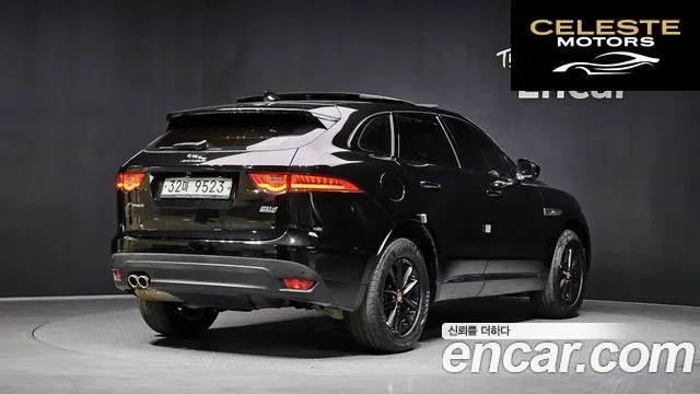 JAGUAR F-PACE 20d R-Sport 2017 — photo 2 sur 26