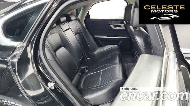 JAGUAR XF (X260) 20d 2018 — photo 12 sur 20