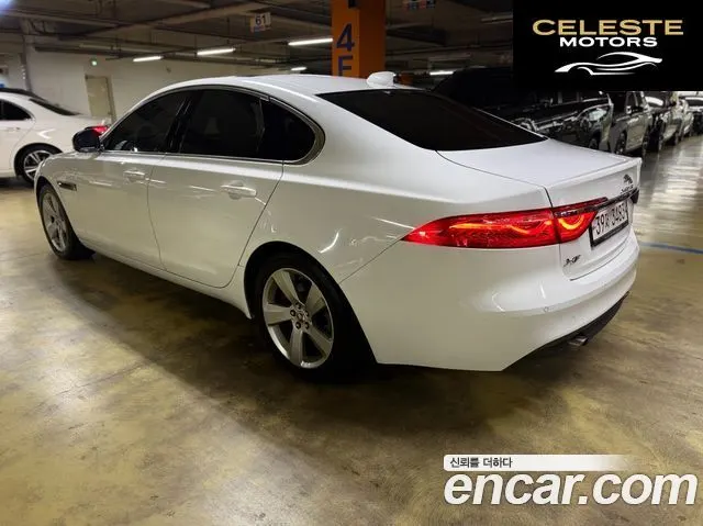 JAGUAR XF (X260) 25t 2018 — photo 4 sur 26