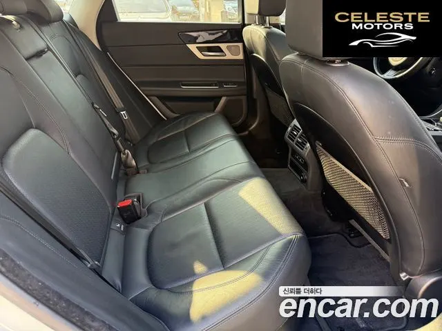 JAGUAR XF (X260) 25t 2018 — photo 5 sur 26