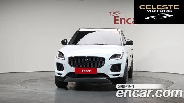 JAGUAR E-PACE P250 SE 2020 — photo 2 sur 20