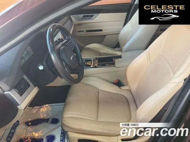 JAGUAR XF (X260) 20d 2017 — photo 8 sur 26