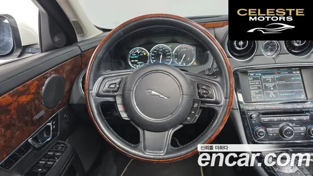 JAGUAR All New XJ 3.0D Premium Luxury LWB 2014 — photo 13 sur 20