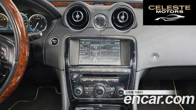 JAGUAR All New XJ 3.0D Premium Luxury LWB 2014 — photo 14 sur 20