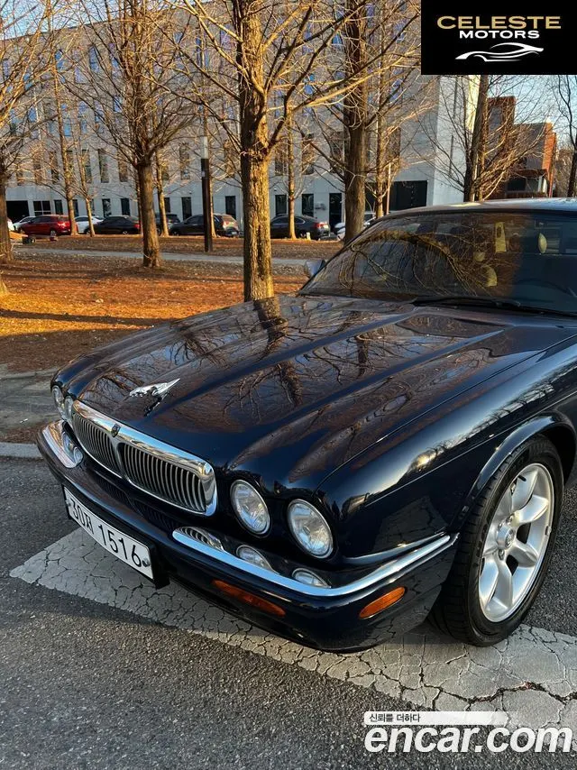 JAGUAR XJ-8 3.2 1998 — photo 11 sur 12