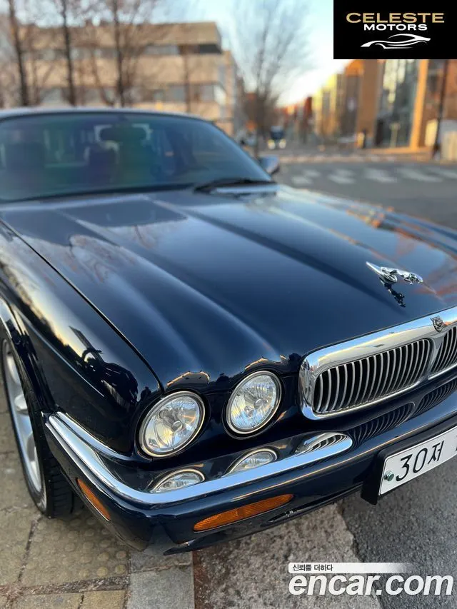 JAGUAR XJ-8 3.2 1998 — photo 2 sur 12
