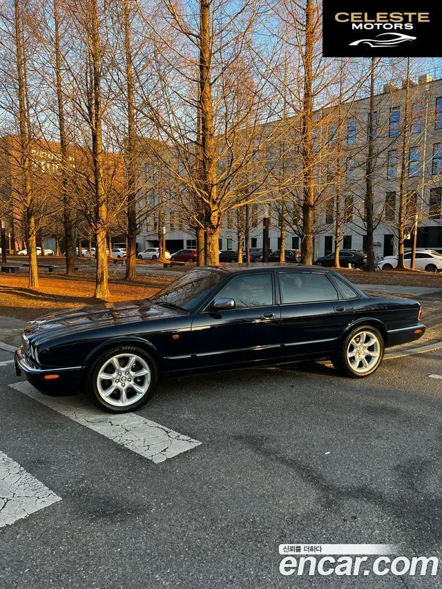 JAGUAR XJ-8 3.2 1998 — photo 4 sur 12