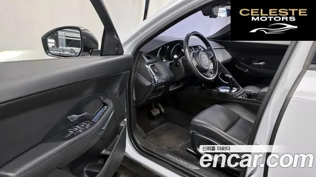 JAGUAR E-PACE P250 S 2018 — photo 10 sur 26