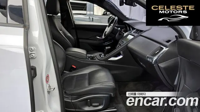 JAGUAR E-PACE P250 S 2018 — photo 11 sur 26