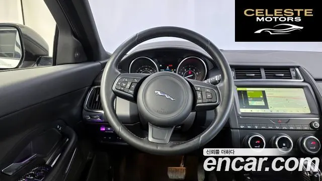 JAGUAR E-PACE P250 S 2018 — photo 13 sur 26