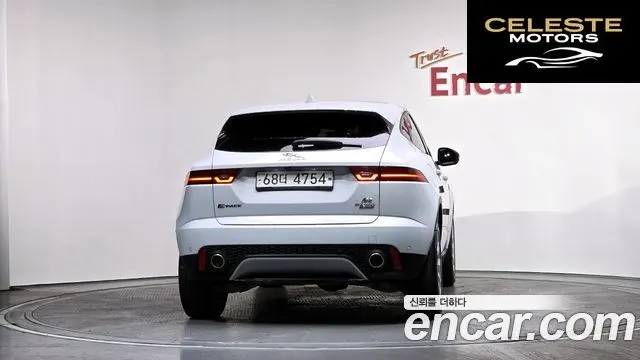 JAGUAR E-PACE P250 S 2018 — photo 4 sur 26