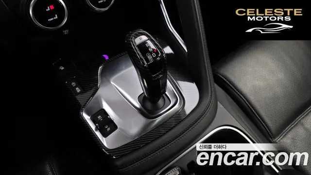 JAGUAR E-PACE P250 S 2018 — photo 9 sur 26