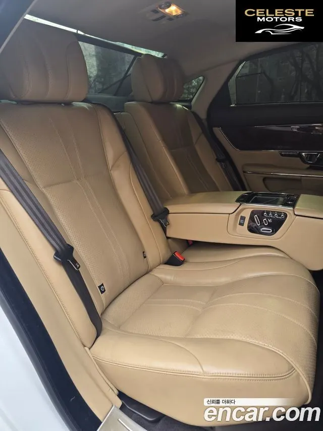 JAGUAR All New XJ 3.0 SC AWD Premium Luxury LWB 2014 — photo 12 sur 23
