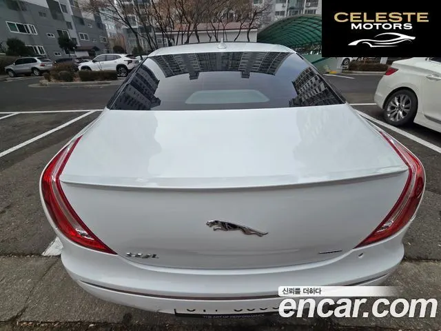 JAGUAR All New XJ 3.0 SC AWD Premium Luxury LWB 2014 — photo 6 sur 23