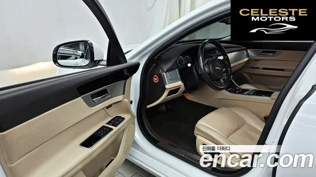JAGUAR XF (X260) 20d 2016 — photo 10 sur 26