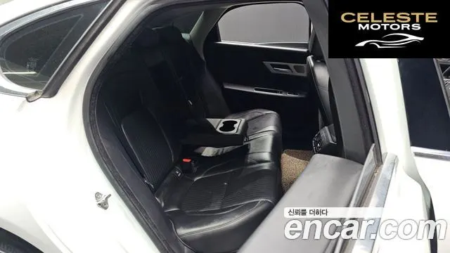 JAGUAR XF (X260) 20d AWD 2018 — photo 12 sur 20