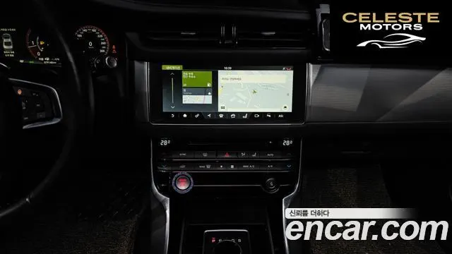 JAGUAR XF (X260) 20d AWD 2018 — photo 15 sur 20