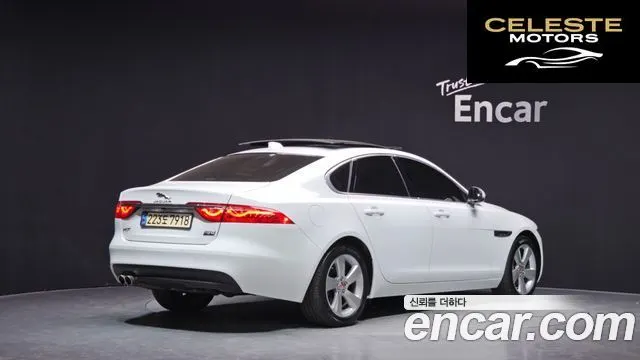 JAGUAR XF (X260) 20d AWD 2018 — photo 2 sur 20