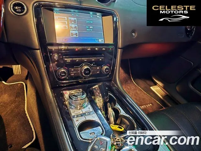 JAGUAR All New XJ 3.0D Premium Luxury LWB 2011 — photo 11 sur 26