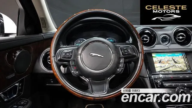 JAGUAR All New XJ 3.0D Premium Luxury LWB 2015 — photo 13 sur 20