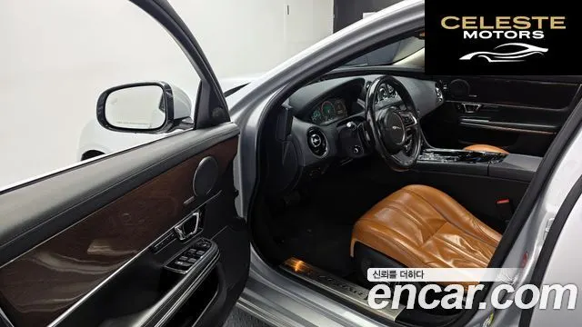 JAGUAR All New XJ 3.0D Premium Luxury LWB 2017 — photo 10 sur 26
