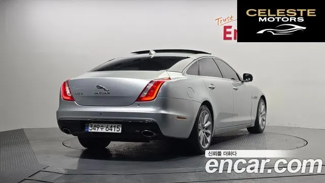 JAGUAR All New XJ 3.0D Premium Luxury LWB 2017 — photo 2 sur 26