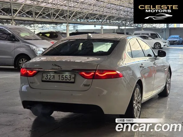 JAGUAR XF (X260) 20d AWD 2017 — photo 6 sur 15