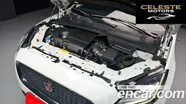 JAGUAR E-PACE D180 S 2019 — photo 6 sur 20