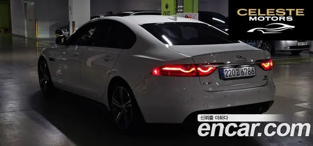 JAGUAR XF (X260) 3.0 S AWD 2018 — photo 2 sur 12