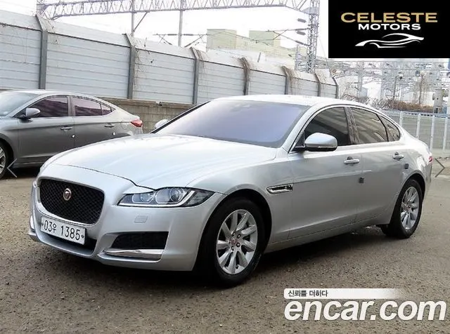 JAGUAR XF (X260) 25t 2017 — photo 2 sur 26