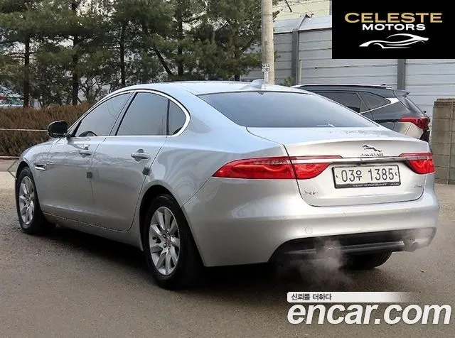 JAGUAR XF (X260) 25t 2017 — photo 3 sur 26