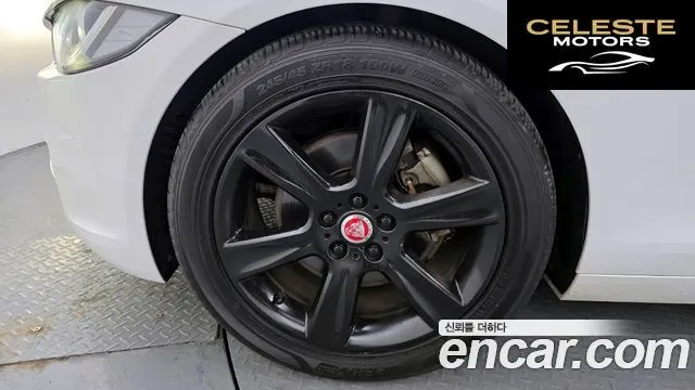 JAGUAR XE 20d 2019 — photo 5 sur 20
