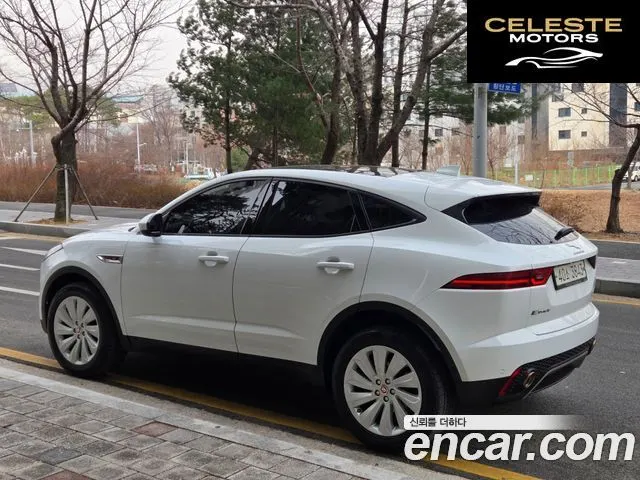 JAGUAR E-PACE P250 SE 2018 — photo 18 sur 26