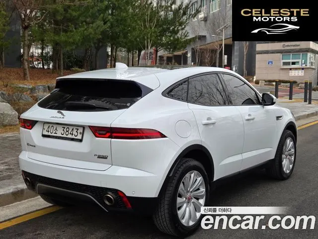 JAGUAR E-PACE P250 SE 2018 — photo 19 sur 26