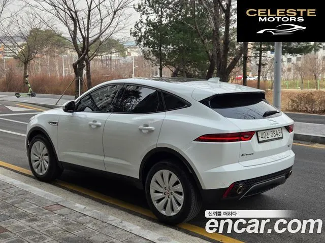 JAGUAR E-PACE P250 SE 2018 — photo 2 sur 26