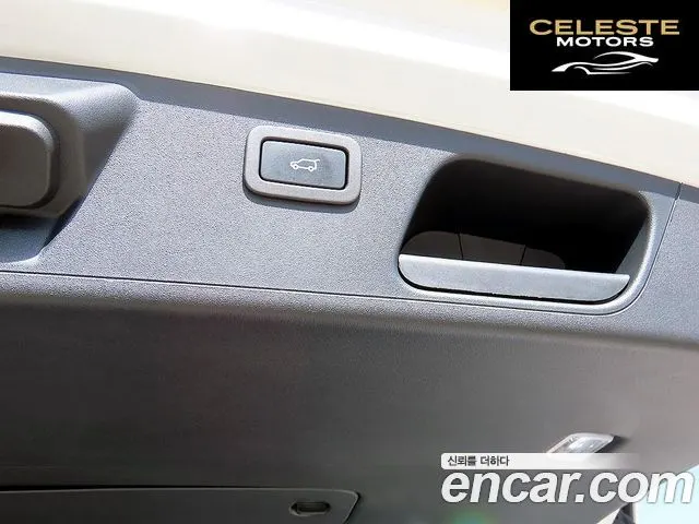 JAGUAR E-PACE P250 S 2018 — photo 15 sur 26